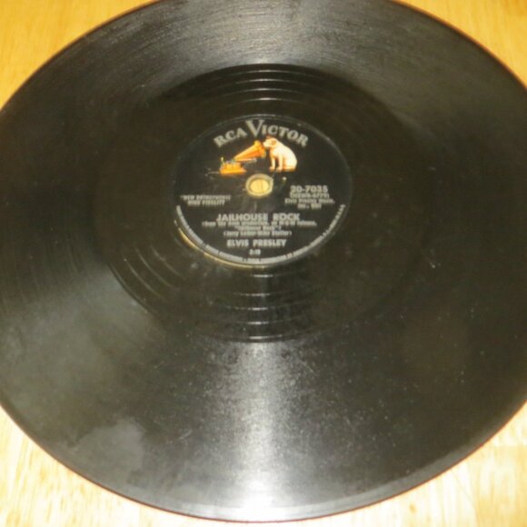 Rock 78 ELVIS PRESLEY Jailhouse Rock/Treat Me Nice-RCA 20-7035 G+